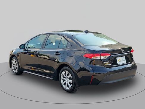 Used 2024 Toyota Corolla LE FWD image 5