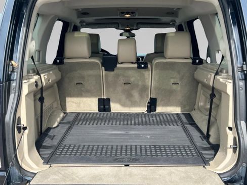 Used 2016 Land Rover LR4 HSE LUX image 33