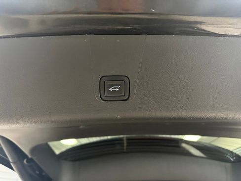 Certified 2023 Chevrolet Traverse RS w/ LPO, Floor Liner Package image 28