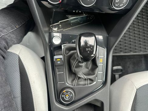 Used 2025 Volkswagen Taos S image 12