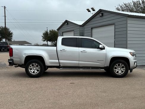 Used 2018 Chevrolet Colorado LT w/ LT Convenience Package image 4