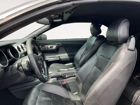 Used 2020 Ford Mustang Premium RWD image 12