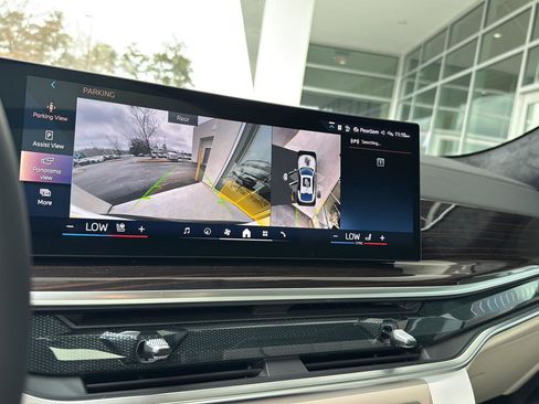 New 2026 BMW X6 xDrive40i w/ Executive Package image 21