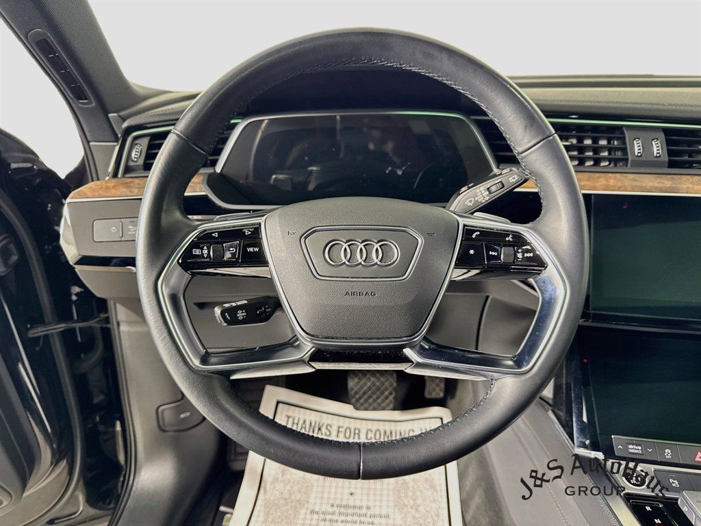 Used 2022 Audi e-tron Premium AWD/4WD image 12
