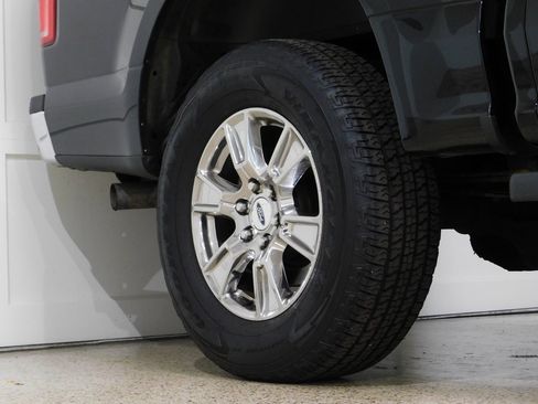 Used 2015 Ford F150 XLT w/ Trailer Tow Package image 10