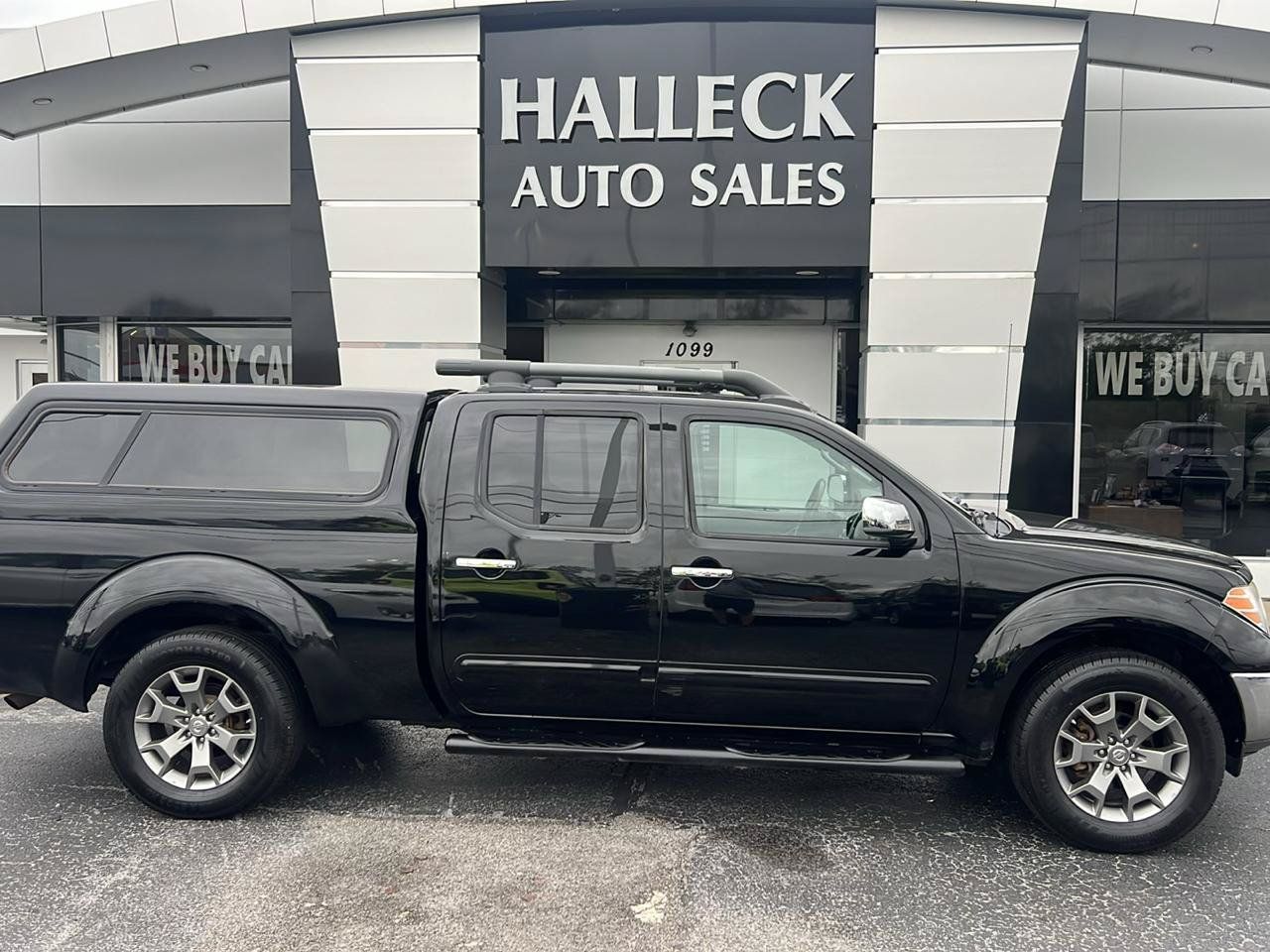 Used 2016 Nissan Frontier SV AWD/4WD image 1
