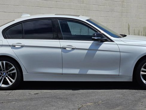 Used 2013 BMW 328i xDrive Sedan w/ Premium Pkg AWD/4WD image 6