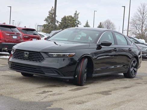 Used 2023 Honda Accord Sport image 14