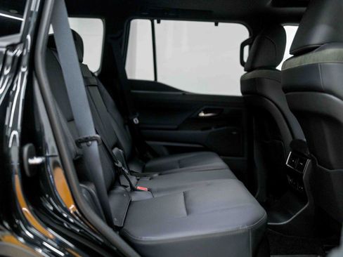 Used 2025 Lexus GX 550 AWD/4WD image 47