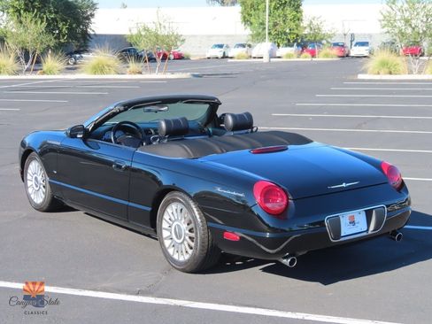 Used 2004 Ford Thunderbird image 11