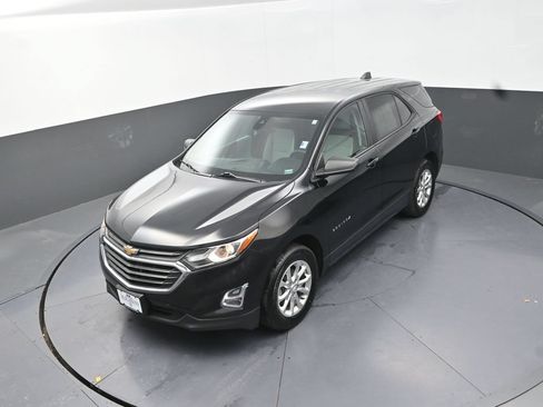 Used 2020 Chevrolet Equinox LS AWD/4WD image 18