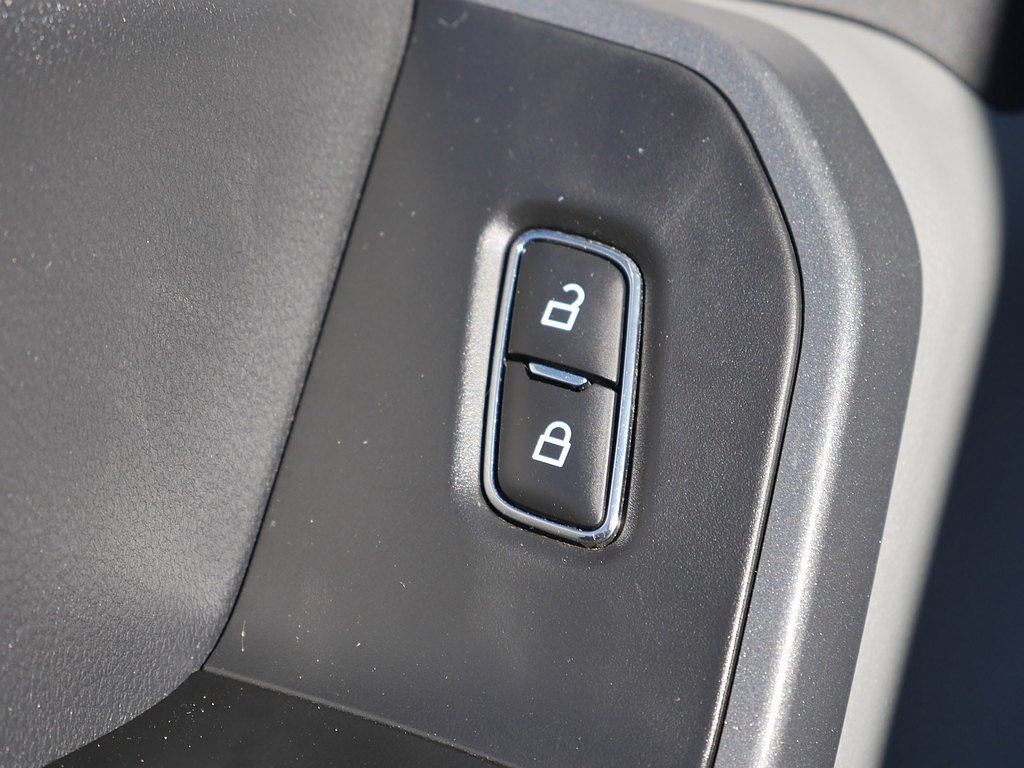 Used 2023 Ford F350 XLT AWD/4WD image 27