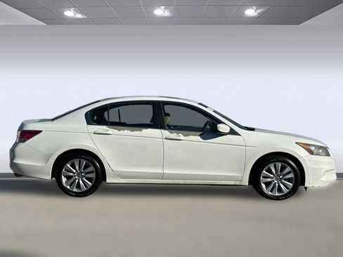 Used 2011 Honda Accord EX-L image 7