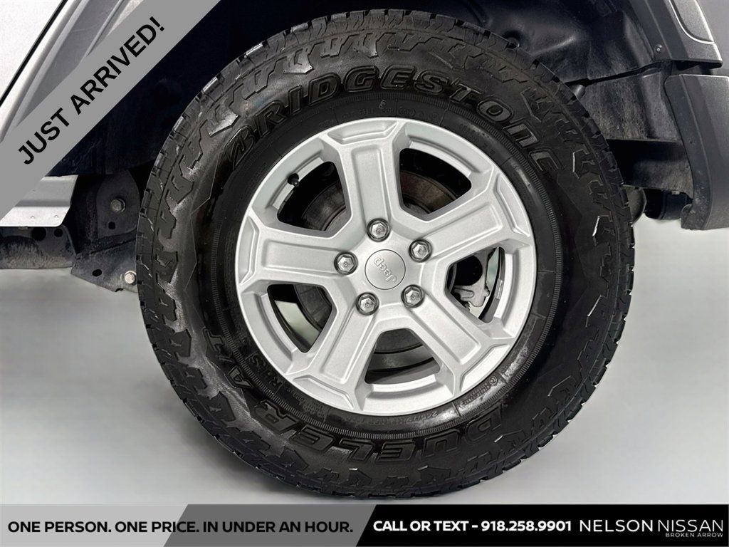 Used 2018 Jeep Wrangler Unlimited Sport S AWD/4WD image 29
