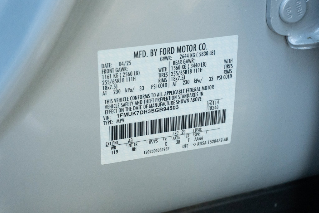 Used 2025 Ford Explorer Active RWD image 33