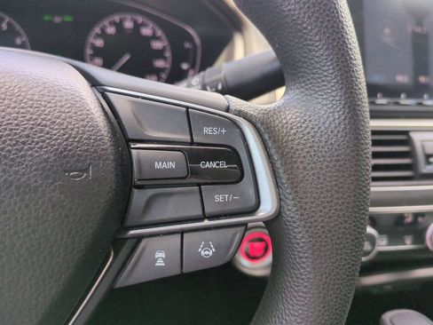Used 2018 Honda Accord LX image 27