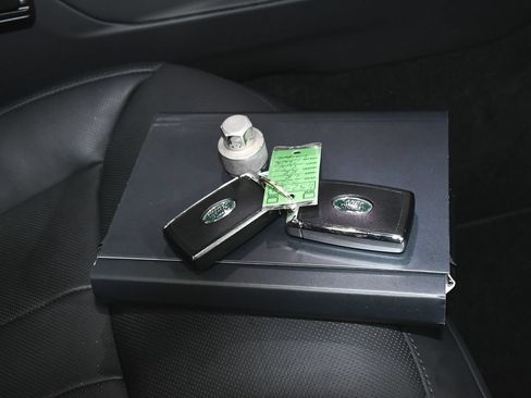 Used 2025 Land Rover Range Rover Sport Dynamic SE AWD/4WD image 61