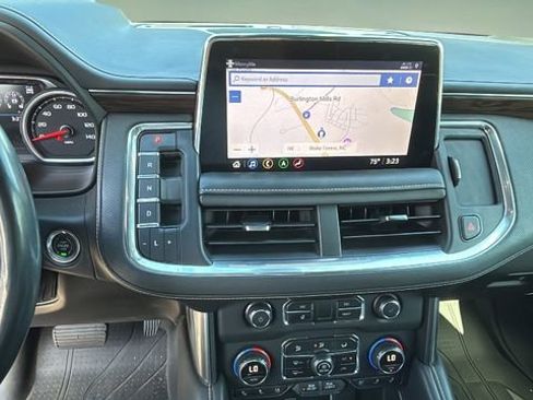 Used 2021 Chevrolet Tahoe Premier w/ Premium Package image 22