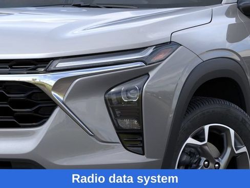 New 2026 Chevrolet Trax LT w/ Driver Confidence Package FWD image 11
