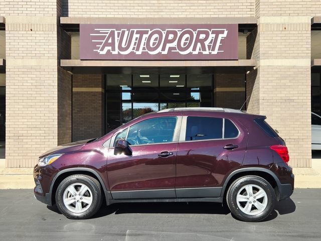 Used 2021 Chevrolet Trax LT w/ LT Convenience Package FWD image 5