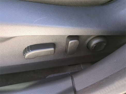 Used 2025 Subaru Outback Premium image 22