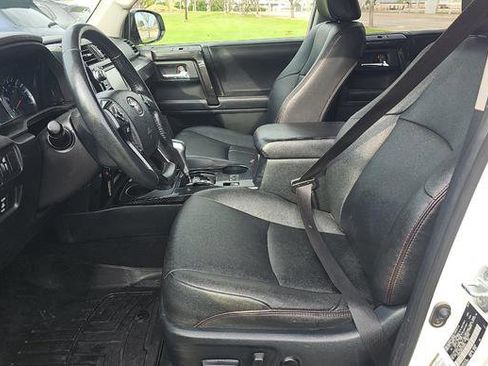 Used 2019 Toyota 4Runner TRD Off-Road Premium image 3