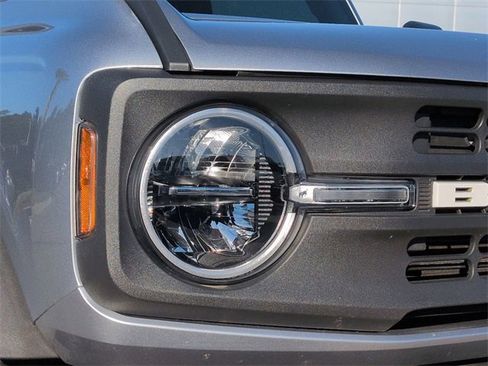 Used 2023 Ford Bronco Black Diamond image 10