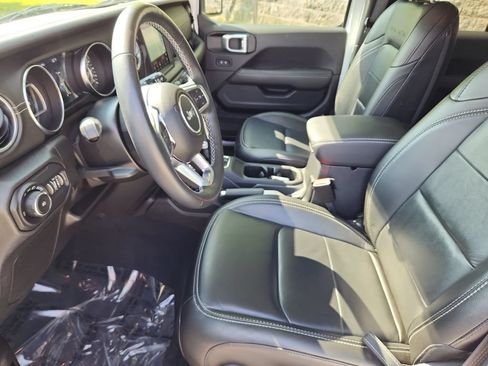 Used 2021 Jeep Wrangler Unlimited Sahara AWD/4WD image 23