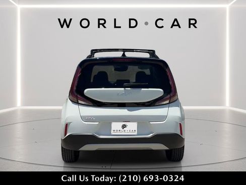 Used 2025 Kia Soul S FWD image 6