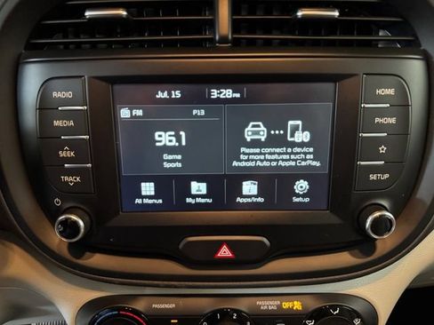 Used 2020 Kia Soul S FWD image 12