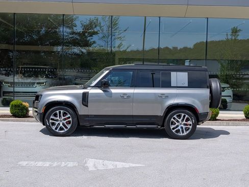 Used 2024 Land Rover Defender 110 X AWD/4WD image 2