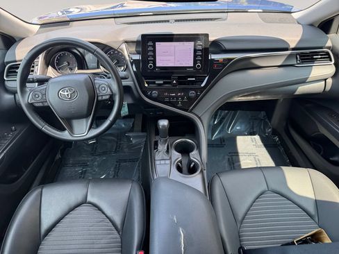 Used 2023 Toyota Camry SE FWD image 10
