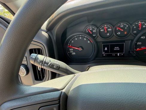 Used 2026 Chevrolet Silverado 1500 W/T w/ Trailering Package RWD image 21