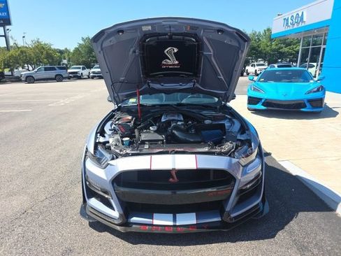 Used 2022 Ford Mustang Shelby GT500 w/ Technology Package RWD image 32