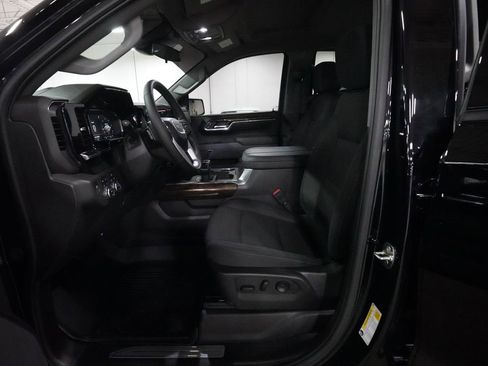 Used 2025 GMC Sierra 1500 Elevation w/ X31 Off-Road Package AWD/4WD image 6