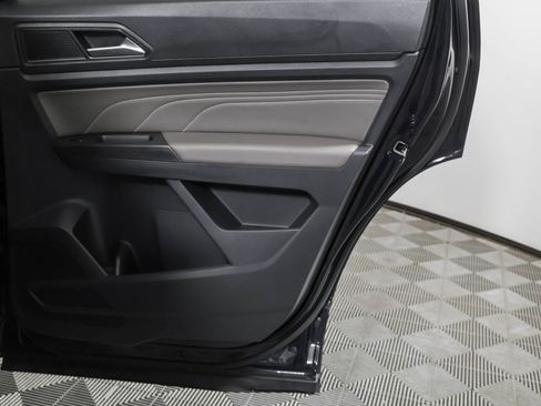 Used 2023 Volkswagen Atlas Cross Sport SE w/ Panoramic Sunroof Package AWD/4WD image 43