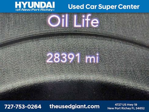 Used 2021 Dodge Challenger SXT w/ Plus Package image 33