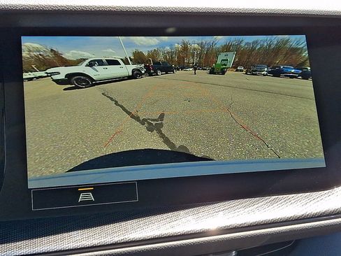 Used 2022 Buick Envision Preferred FWD image 18