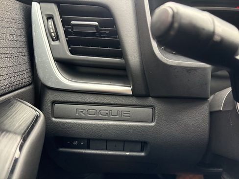 Certified 2023 Nissan Rogue S image 16