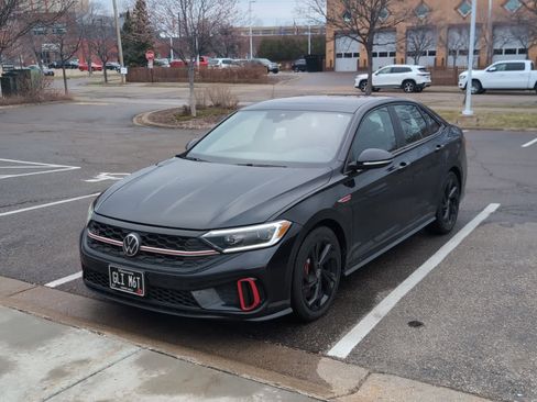 Used 2024 Volkswagen Jetta GLI Autobahn w/ GLI Black Package image 4