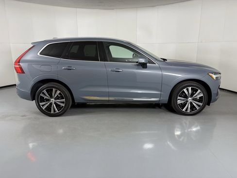 Used 2023 Volvo XC60 B5 Ultimate image 9