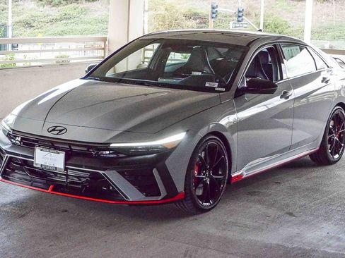 New 2026 Hyundai Elantra N FWD image 3