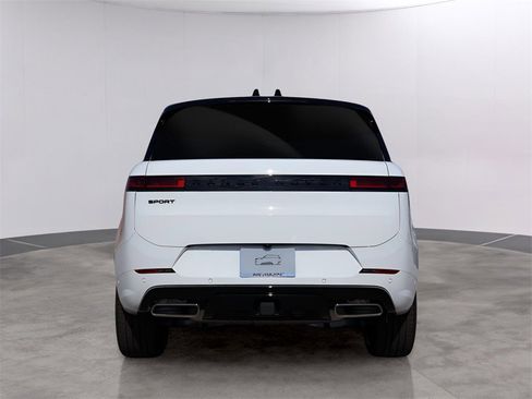 New 2025 Land Rover Range Rover Sport Dynamic SE image 6