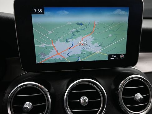 Used 2019 Mercedes-Benz GLC 350e GLC 350e image 16