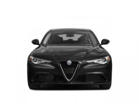 Used 2018 Alfa Romeo Giulia image 7