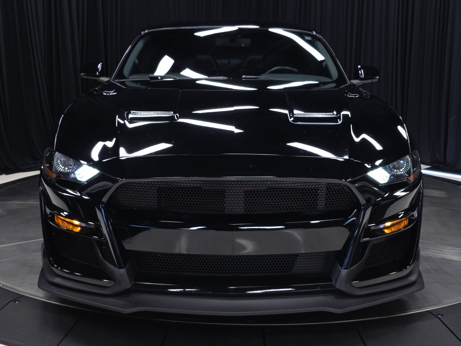 Used 2018 Ford Mustang GT Premium w/ GT Performance Package RWD image 45