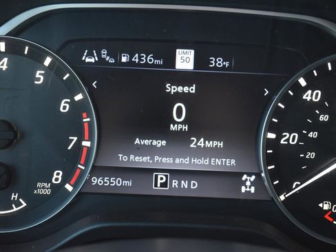 Used 2021 Nissan Titan SV w/ SV Convenience Package image 36