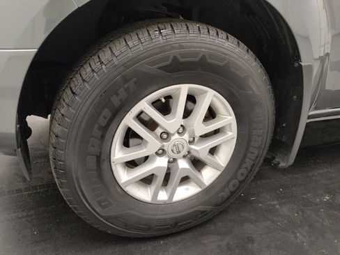 Used 2019 Nissan Frontier SV image 31