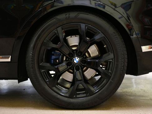 Used 2022 BMW X7 xDrive40i w/ Premium Package AWD/4WD image 12
