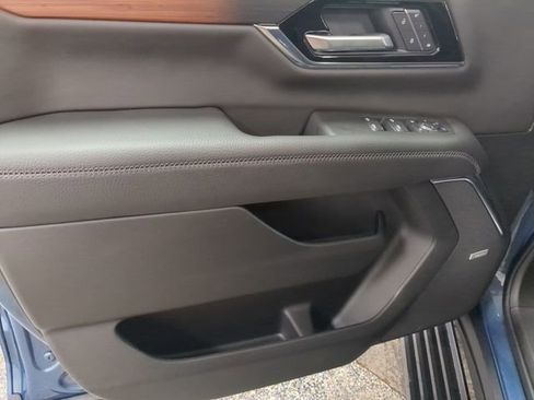 New 2026 GMC Yukon XL Denali w/ Sun & Power Step Package image 11